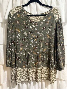 Floral Peplum Tunic Top in Olive Green